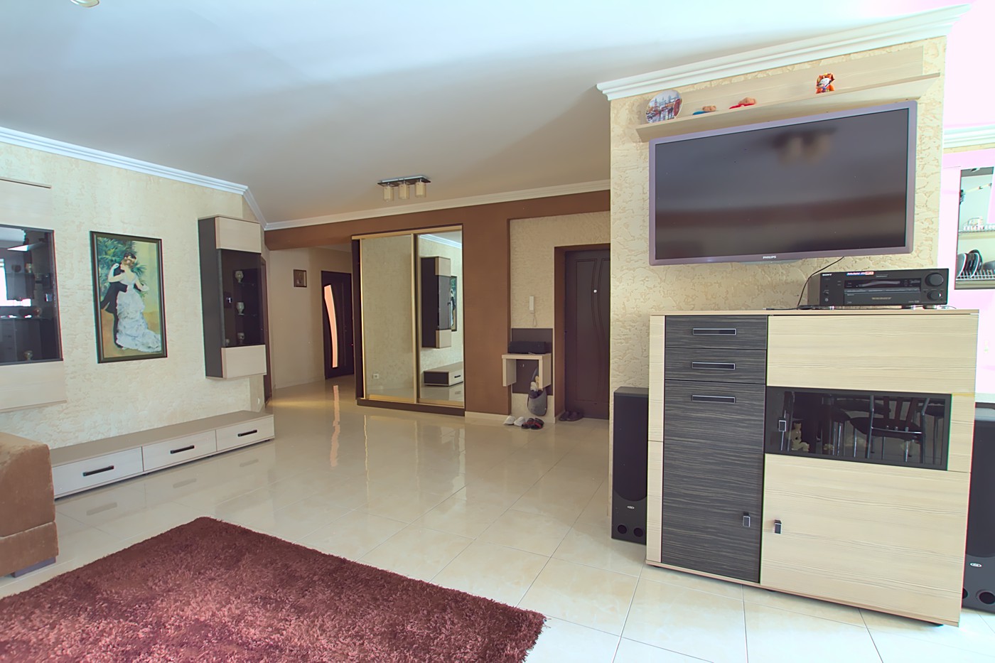Deluxe Center Apartment это квартира в аренду в Кишиневе имеющая 3 комнаты в аренду в Кишиневе - Chisinau, Moldova
